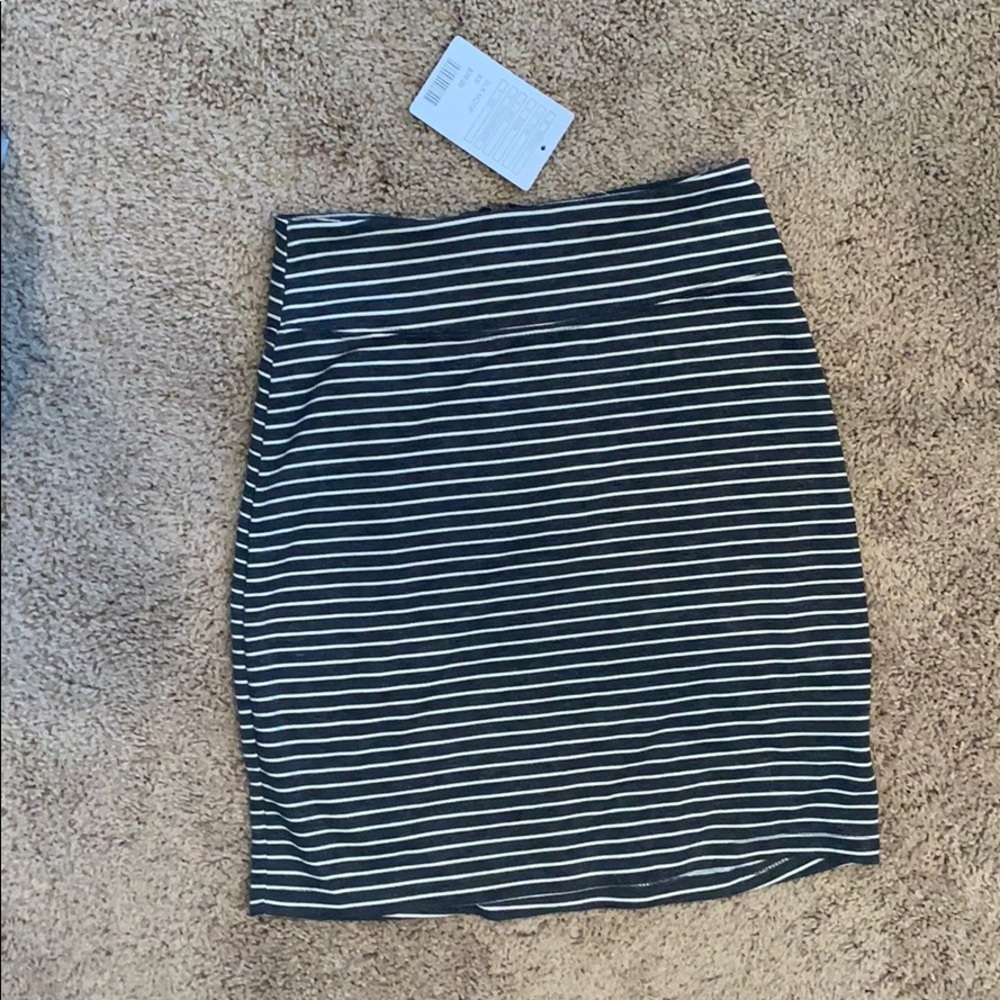 URBAN OUTFITTERS NWT skirt